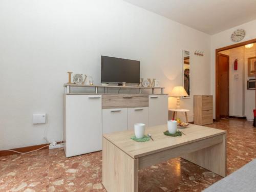 Apartment Casalmar by Interhome