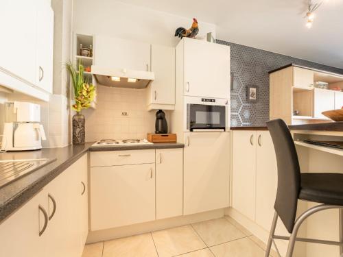 Køkken eller tekøkken på Apartment Green Garden-13 by Interhome