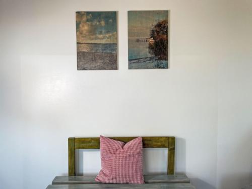Χώρος καθιστικού στο Holiday Home Seeglück by Interhome