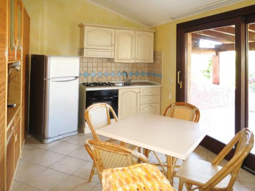 Kuchyň nebo kuchyňský kout v ubytování Apartment Il Borgo I - PCR160 by Interhome