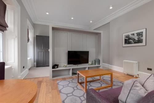 Destiny Scotland - Distillers House photo 63