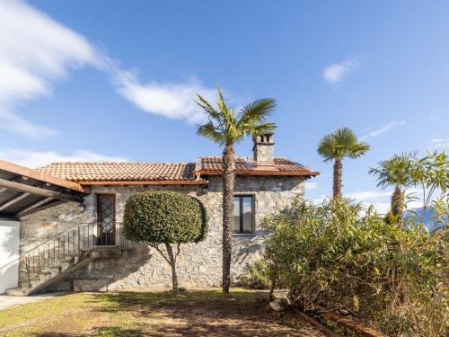Holiday Home Palm Cottage by Interhome
