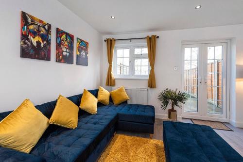 Χώρος καθιστικού στο Guild Lodge 3 Bedrooms 3 Bathroom Home - Fast London Access