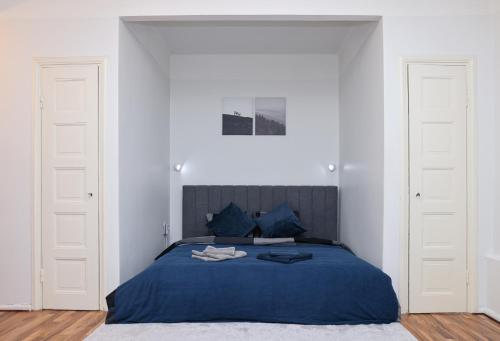 Foto Spacious Cozy Corner 1