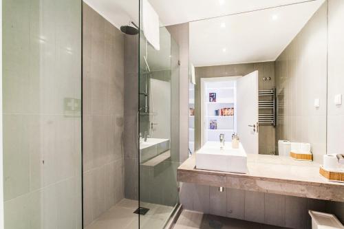 Bright Visconde Apartment