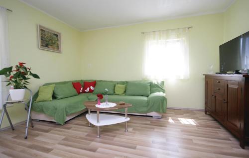 Awesome Apartment In Brodarica