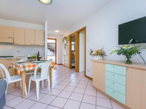 Dapur atau dapur kecil di Apartment Gelso - GDO 202 by Interhome