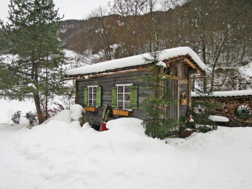 Το Holiday Home Alpenchalet Silbertal by Interhome τον χειμώνα