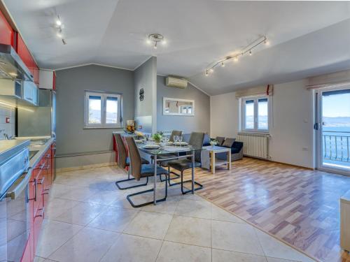 Apartment Ema-2 by Interhome