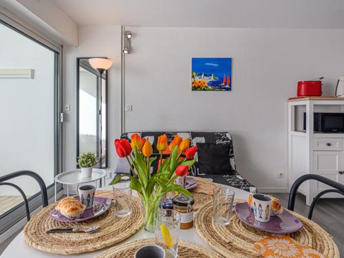 Η κουζίνα ή μικρή κουζίνα στο Apartment Piscine et Plage by Interhome