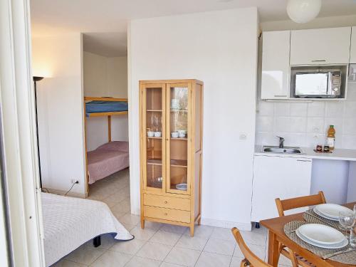 Studio Les Rives Latines-4 by Interhome