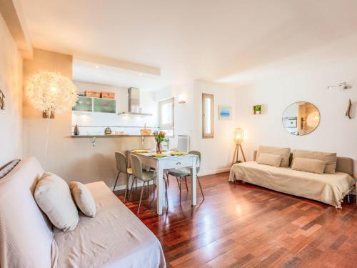 Apartment Pyrénées by Interhome