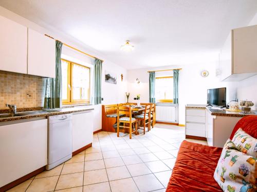 Kuchyň nebo kuchyňský kout v ubytování Apartment Stabler by Interhome