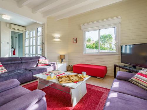 Μια τηλεόραση ή/και κέντρο ψυχαγωγίας στο Villa Iturria by Interhome