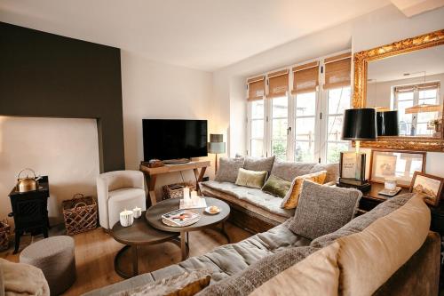 Μια τηλεόραση ή/και κέντρο ψυχαγωγίας στο Villa front de mer proche St Malo ,Dinard, Dinan