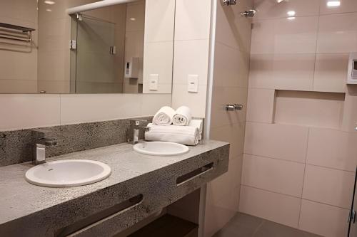 Ένα μπάνιο στο Suite 212 SerraClass