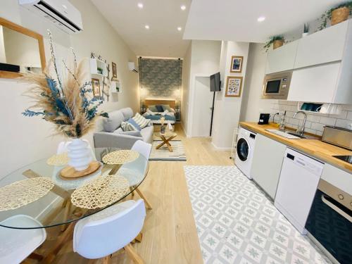 Beautiful modern loft 1km from the sea in Valencia