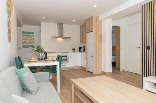 MRS Piso playa y centro con terraza