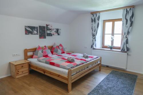 Posteľ alebo postele v izbe v ubytovaní Appartement Premsteingut