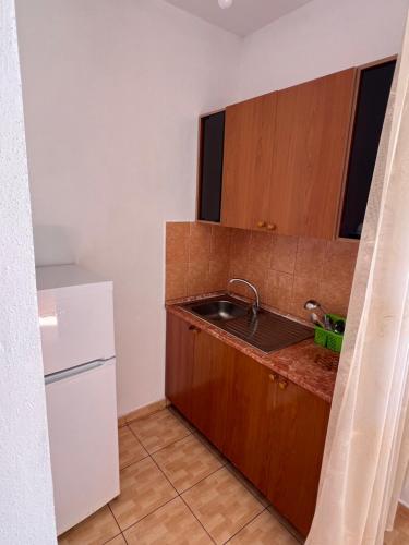 Gallery image of Hotel Mani 2 in Velipojë