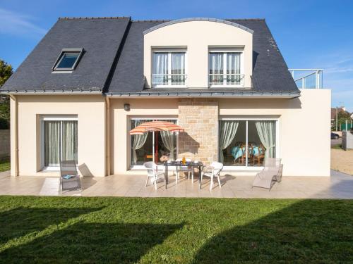 Apartment Hortensias 1 by Interhome