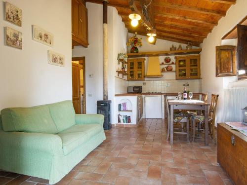 Η κουζίνα ή μικρή κουζίνα στο Holiday Home Il Poderino by Interhome