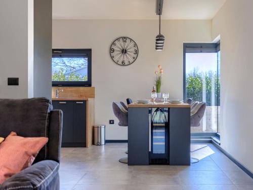 Posezení v ubytování Holiday Home Kuća Marko by Interhome