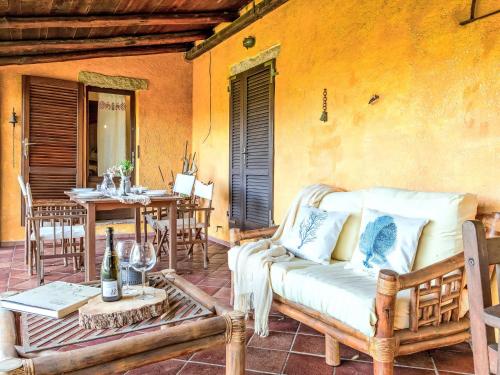 Posezení v ubytování Holiday Home Grecale by Interhome