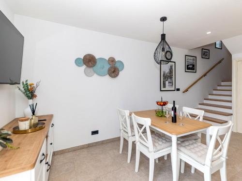 Holiday Home Marika by Interhome