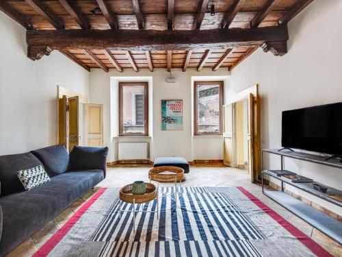 Apartment Pantheon View by Interhome