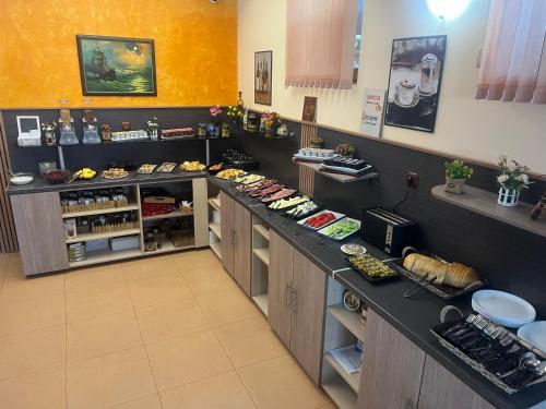 Galeriebild der Unterkunft Hotel Lazur in Kiten