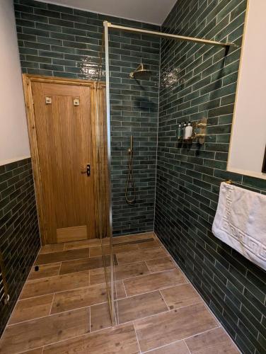 Central London Apartment - Great Location photo 104
