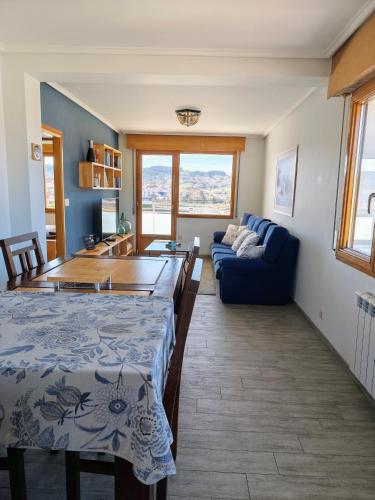 Χώρος καθιστικού στο Apartamento en la playa