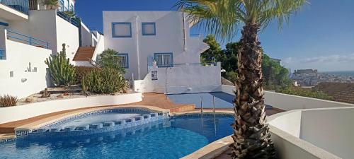 casa con preciosas vistas al mar mediterraneo