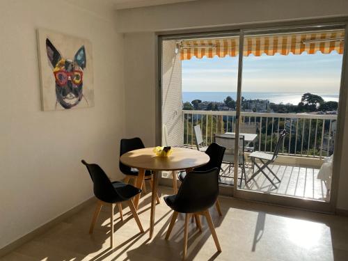 superbe 2 pièces à Cannes vue imprenable