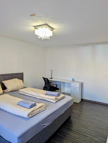 Katil atau katil-katil dalam bilik di SiYen three private Rooms with 24h Check-in