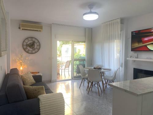 Minerva 30 Garden View