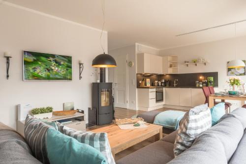 Η κουζίνα ή μικρή κουζίνα στο Ostsee - Appartement Nr 94 "Luv und Lee" im Strand Resort