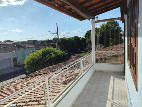 Balkoni atau teres di Excelente casa dois pavimentos