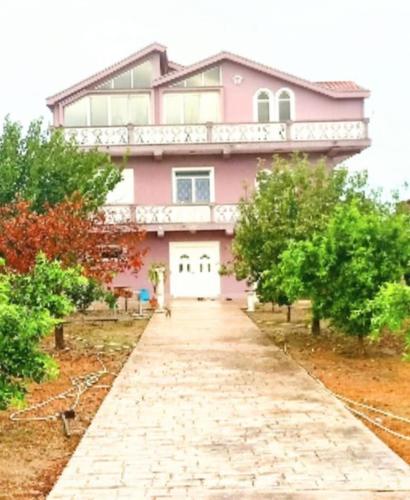 Gallery image of Villas Laura for rent best view feeling Home in Shijak