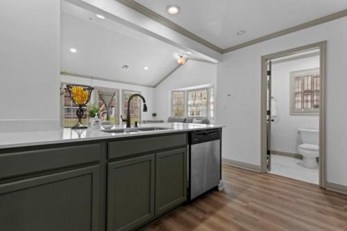 Kuchyň nebo kuchyňský kout v ubytování Jarrett Farm Resort - Suite 4