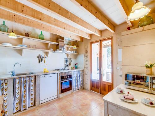 Φωτογραφία από το άλμπουμ του Villa in Mallorca with Private Pool & Alcudia Bay σε Sencelles