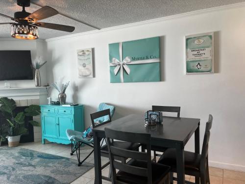 Beachfront Bliss 3BR Oceanfront Condo with Pool and Hot Tub photo 18