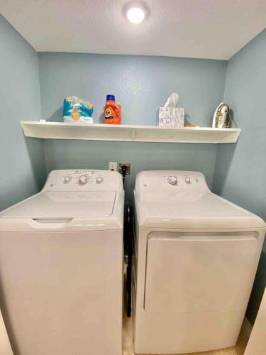 Φωτογραφία από το άλμπουμ του Key Allegro Condo on the BAY with BOAT DOCK & POOL! σε Rockport