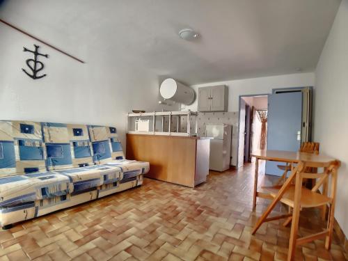 Studio 4 pers avec Parking aux Saintes-Maries-de-la-Mer - FR-1-475-176