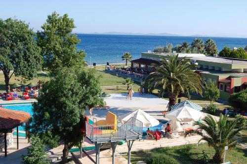 Gallery image of RA Resort Otel in Kucukkuyu