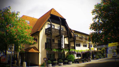 Hotel Waldparkstube builder 2