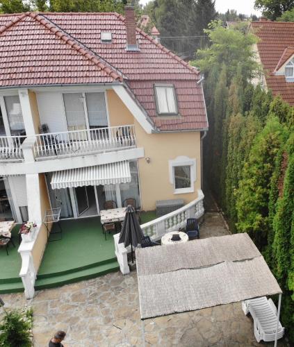 an aerial view of a house with a patio at Ferienhaus Nr 2B in Balatonszárszó