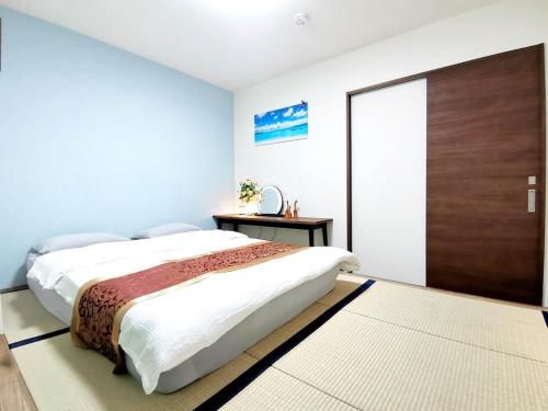 Asakusa Temple Detached BuildingZhujia Inn 2-8 people3 min walk to Asakusa Temple Skytree Ueno within walking distanceDirect access to Ginza, Shibuya, Shinjuku by subway