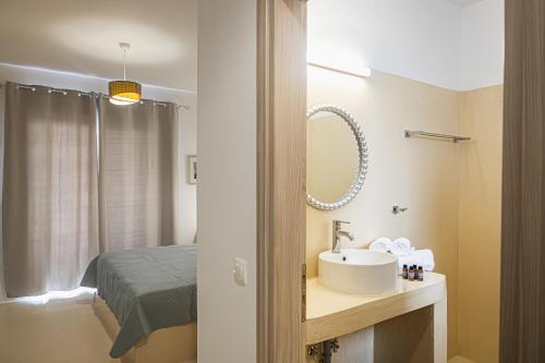 Ένα μπάνιο στο Gaia Rooms